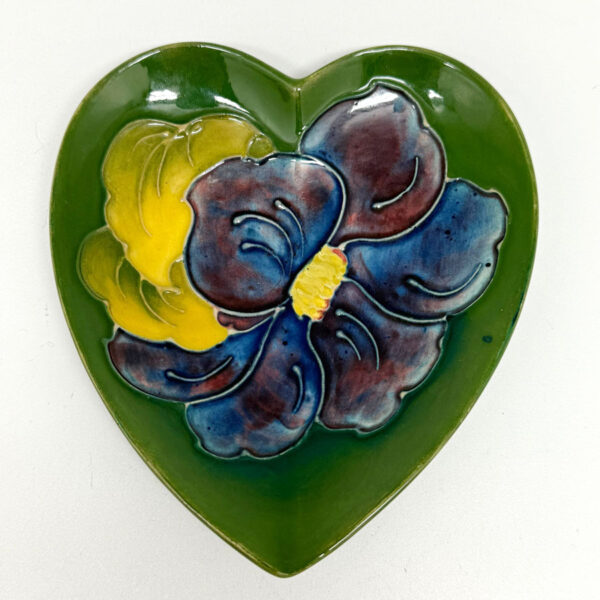 Moorcroft Clematis Heart Shaped Bon  C1938