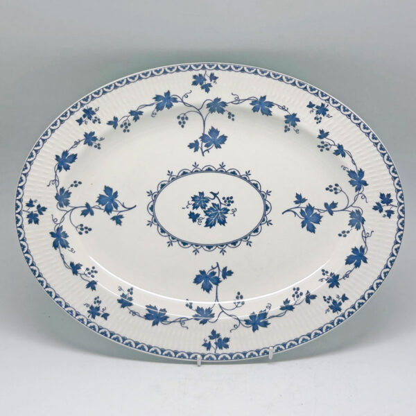 Royal Doulton Yorktown Vegetable Toureen 1013