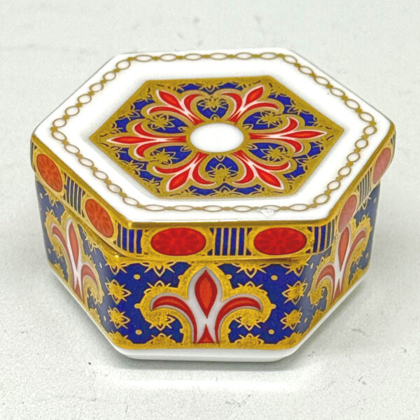 Royal Crown Derby Imari Pill Box