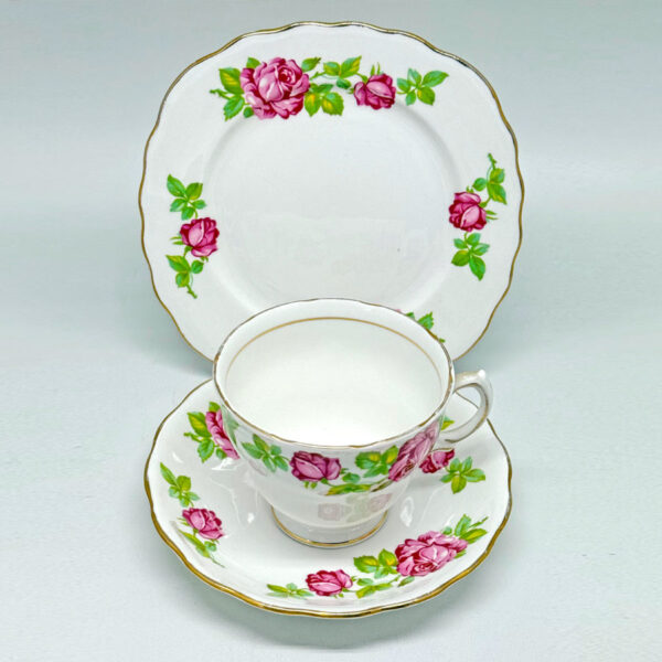 Royal Vale 21 Piece Pink Rose  Tea Set