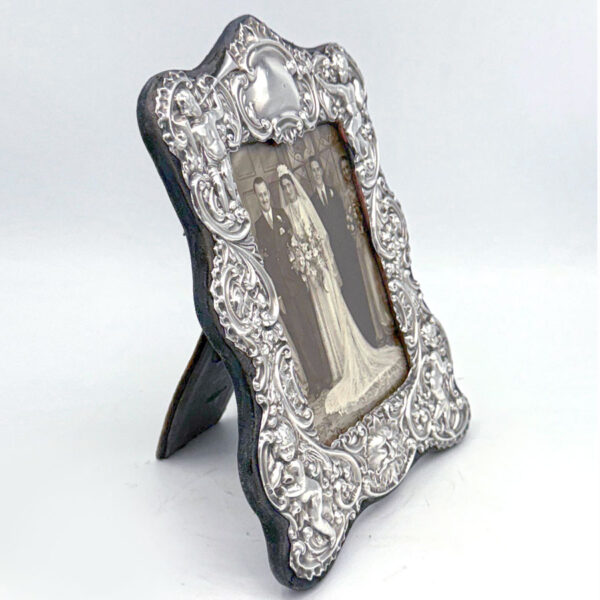 Hallmarked Silver Picture Frame With Cherubs London 1986