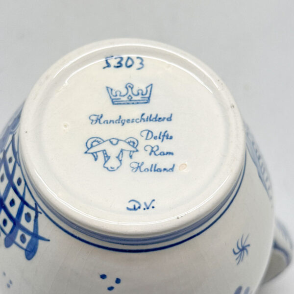 Delfts Blauw And White Floral Jug