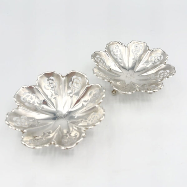 Pair Art Nouveau Hallmarked Silver Bon Bon Dishes Birmingham 1906