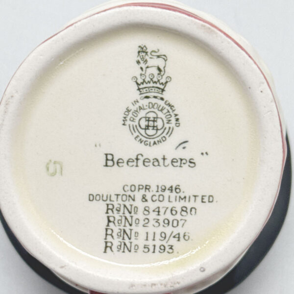 Royal-Doulton-Beefeater-Small-Character-Jug-D6233-2 Royal Doulton Beefeater Small Character Jug D6233