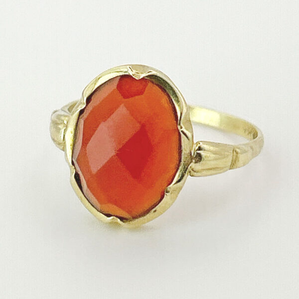 14ct Yellow Gold Carnelian Ring