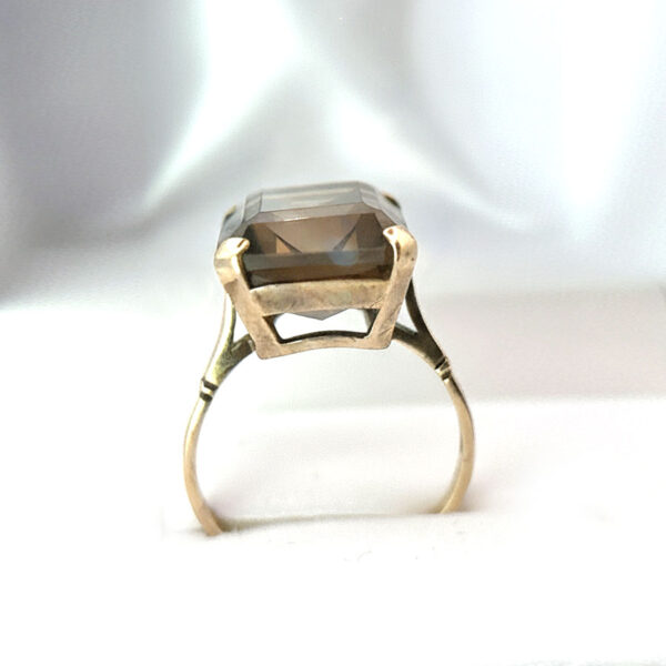 9ct Gold Cocktail Topaz Dress Ring