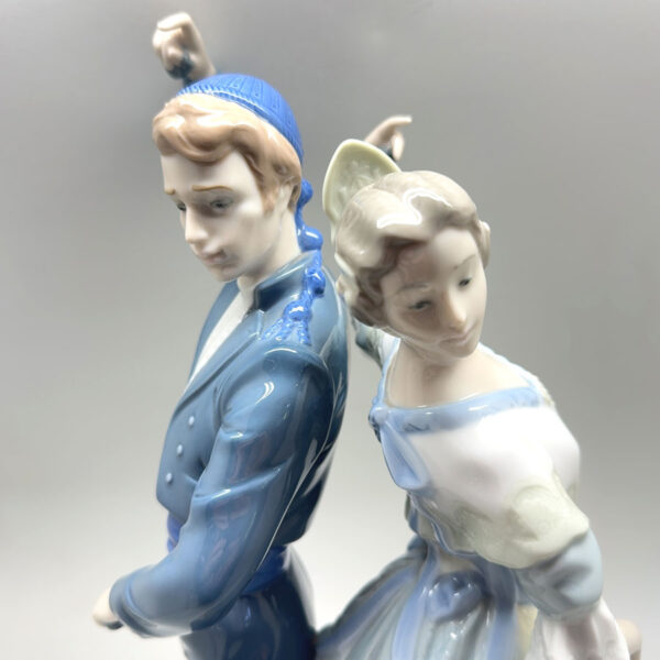 Lladro Nao Figurine Ballerina Pareja Bailarina
