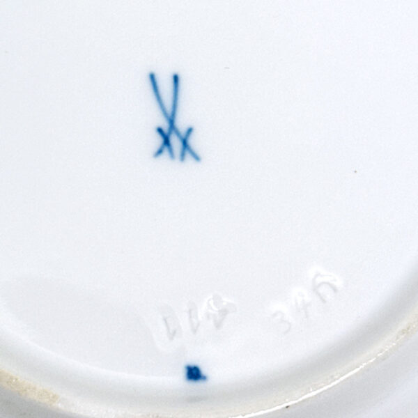 Meissen Onion Pattern Dessert Bowl 20th