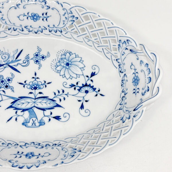 Meissen Onion Pattern Reticulated Handled Bowl