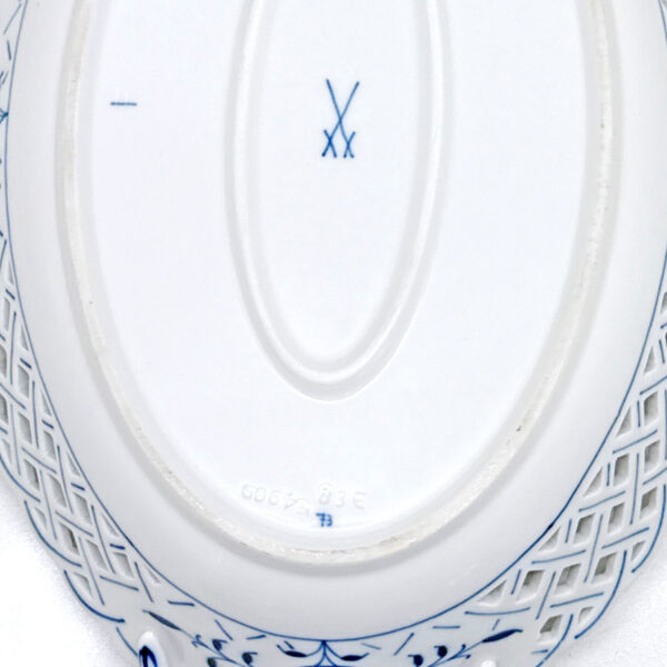 Meissen Onion Pattern Reticulated Handled Bowl