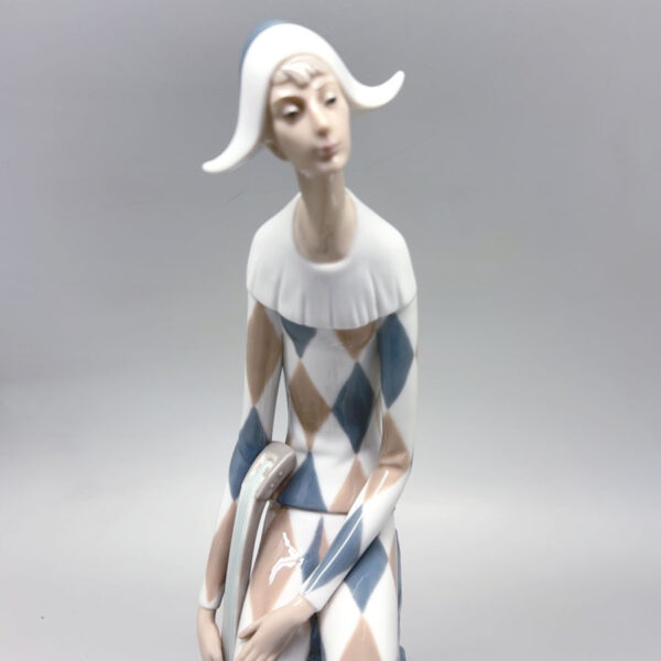 Nao By Lladro Figurine Sad Harlequin With Banjo