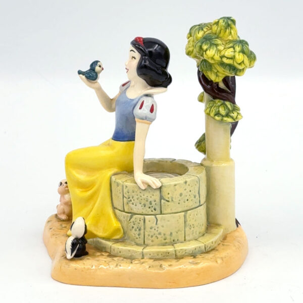 Royal Doulton Fairest One Of Them All SW22 Snow White Disney