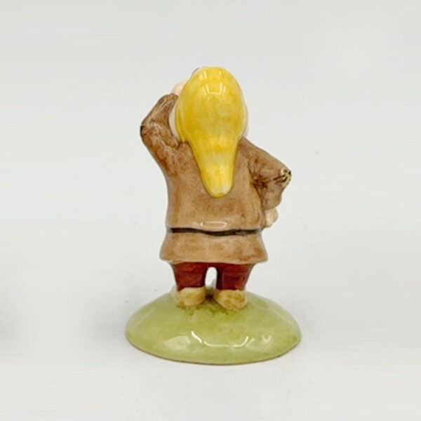 Royal Doulton Snow White And Seven Dwarfs Disney Sneezy SW14