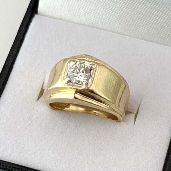 14ct Gold Mens Solitaire Diamond Signet Ring