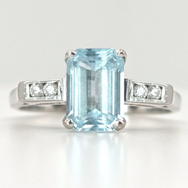 18ct White Gold Aquamarine Dress Ring C1940