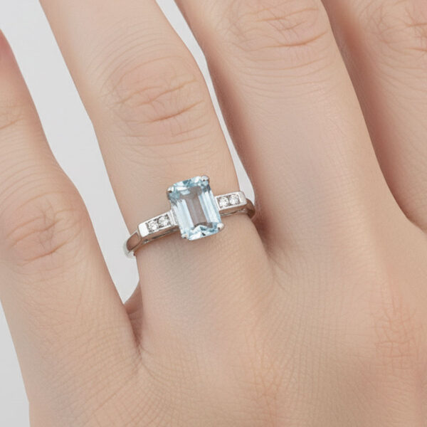 18ct White Gold Aquamarine Dress Ring C1940