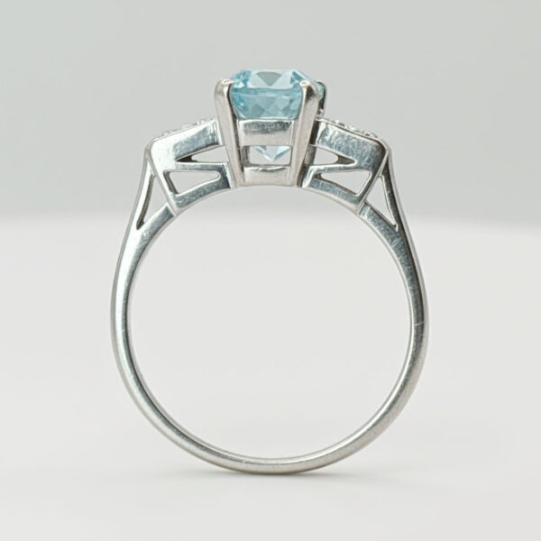 18ct White Gold Aquamarine Dress Ring C1940