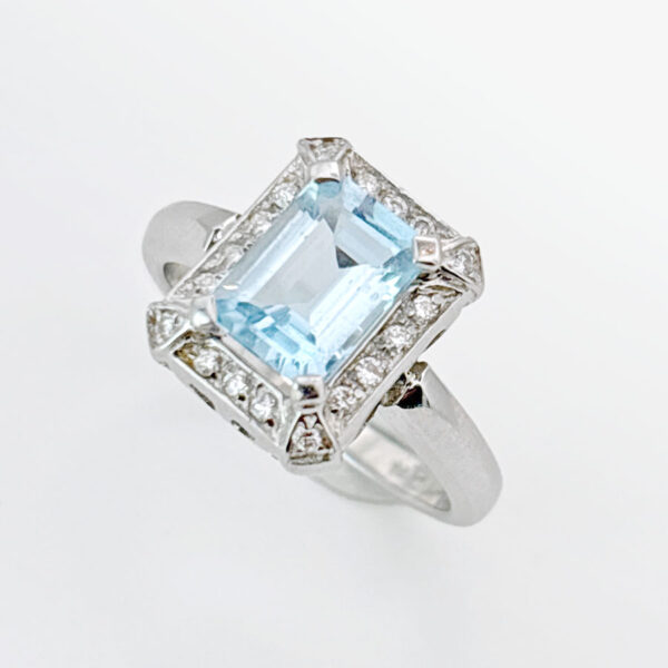 18ct-White-Gold-Aquamarine-and-Diamond-Dress-Ring-1 18ct White Gold Aquamarine and Diamond Dress Ring