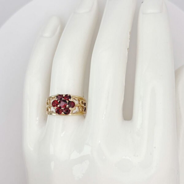 9ct Garnet and Diamond Daisy Friendship Ring