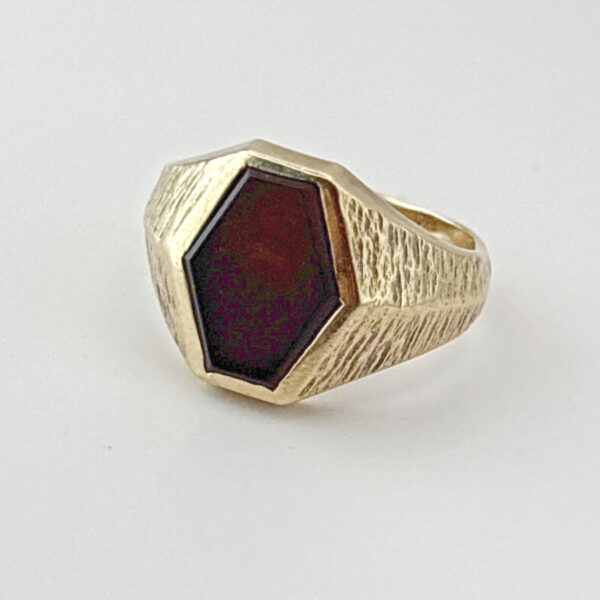9ct Gold Mens With Hexagonal Carnelian Signet Ring