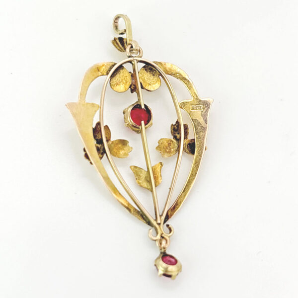 Art Nouveau 9ct Garnet Pendant C1910