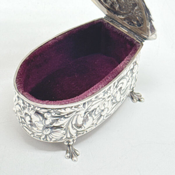 Art Nouveau Hallmarked Silver Decorative Trinket Box  Birmingham 1905