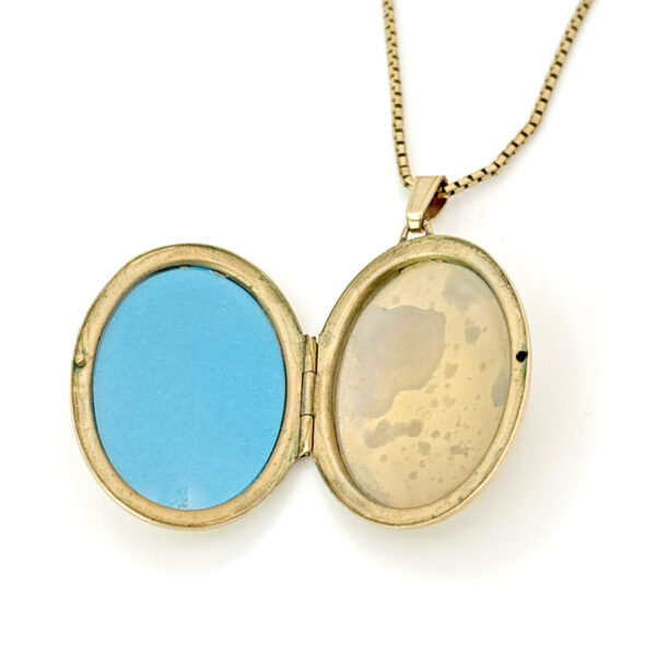 9ct  Gold Edwardian Locket And Chain