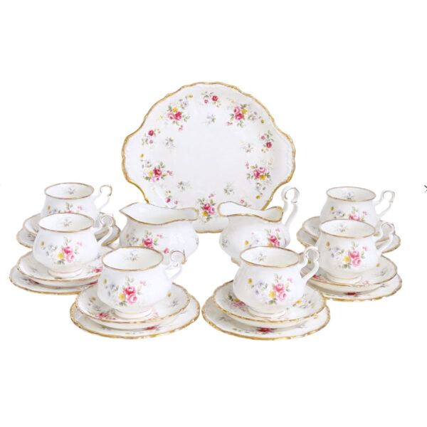 Royal Albert Tenderness 21 Piece Tea Service