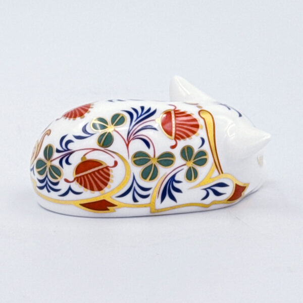 Royal Crown Derby Sleeping Piglet Paperweight