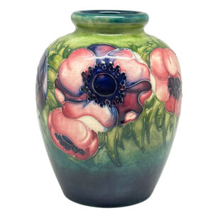 Moorcroft Anemone Pattern Bulbous Vase C1954