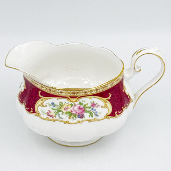 Royal Albert Lady Hamilton Sauce Boat