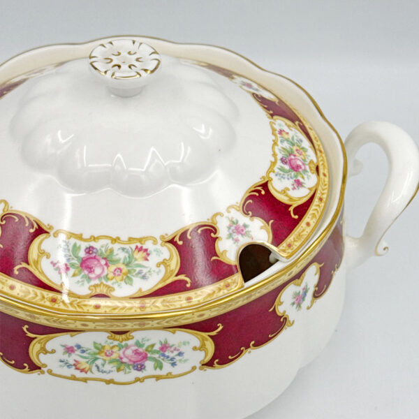 Royal Albert Lady Hamilton Soup Tureen