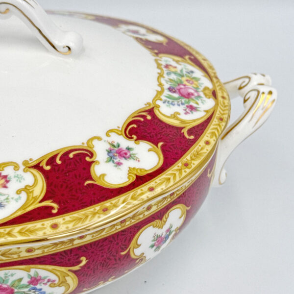 Royal Albert Lady Hamilton Vegetable Bowl and Cover