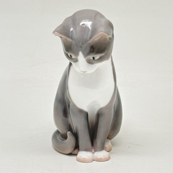 Bing And Grondahl Copenhagen Cat 1876