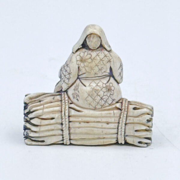 Japanese Netsuke Man With Pipe Signed 19th