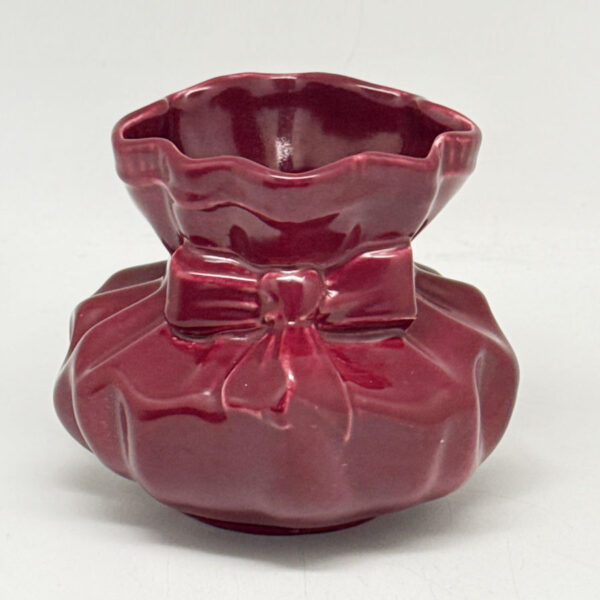 Lucia-ribbon-base-1 Lucia Ware Burgundy Ribbon Vase By Boksburg East Pottery C1970