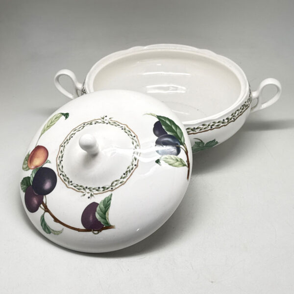 Noritake Royal Orchard Japan Vegetable Bowl and Cover