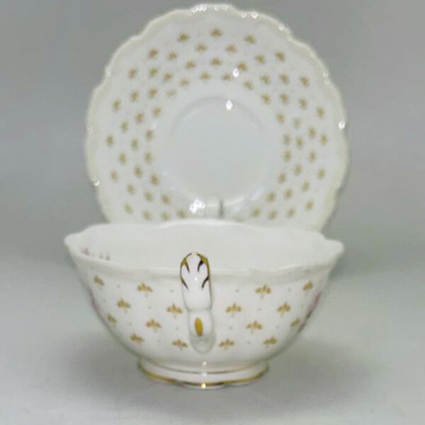 Royal Albert Marie Louise Victoria Soup Coupe