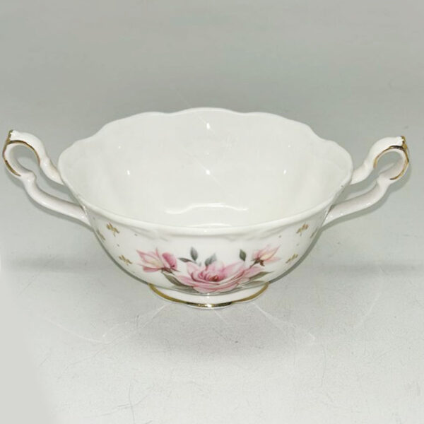 Royal Albert Marie Louise Victoria Soup Coupe