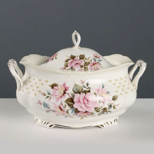 Royal Albert Marie Louise Victoria Vegetable Bowl