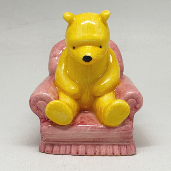 Royal Doulton Disney Figurine Winnie the Pooh In The Armchair  WP4