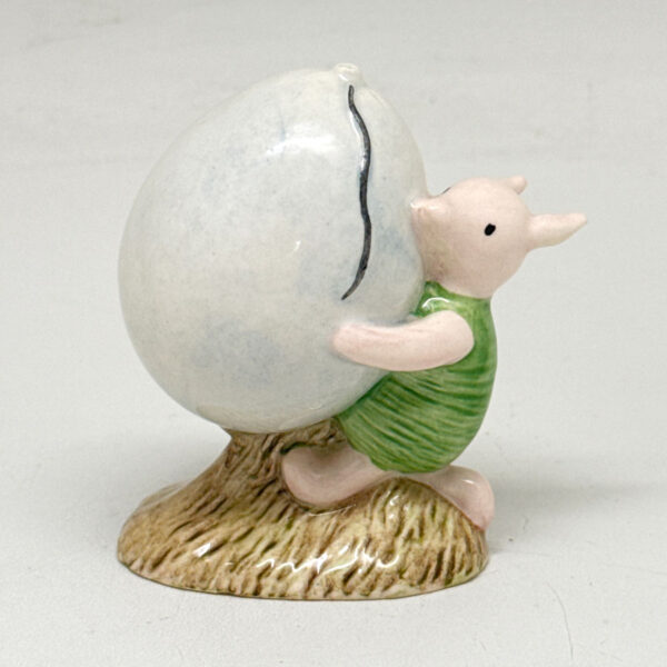Royal Doulton Disney Figurine Winnie the Pooh Piglet and the Balloon WP5