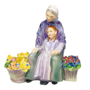 Royal Doulton Figurine Grannies Heritage HN2031