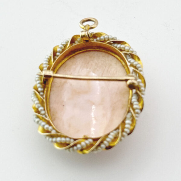 Victorian 10ct Gold Mounted Seed Pearl and Conch Shell Cameo Brooch