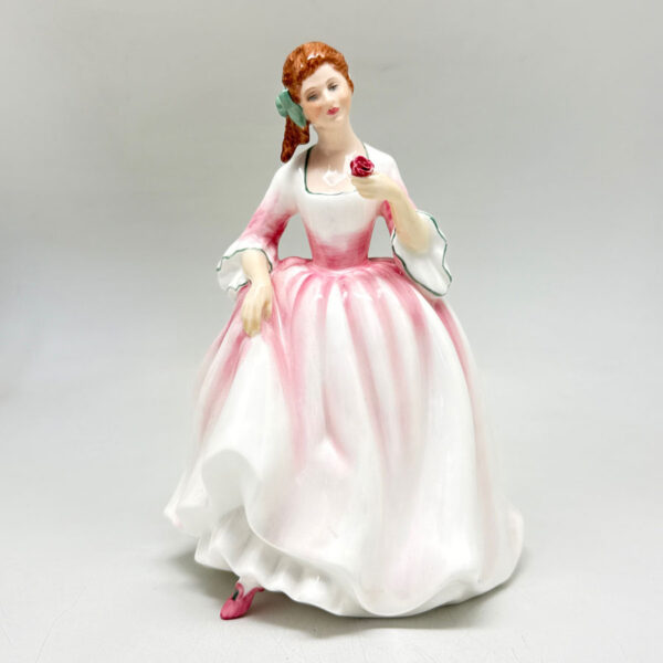 Royal Doulton Figurine Tender Moment  HN3303