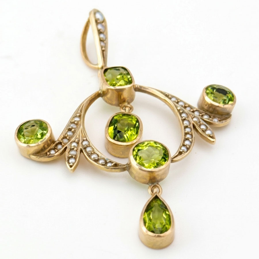 Pendant – Clyde on 4th Antiques & Collectables
