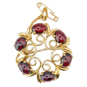9ct Gold Victorian Almandine Cabochon Garnet Brooch