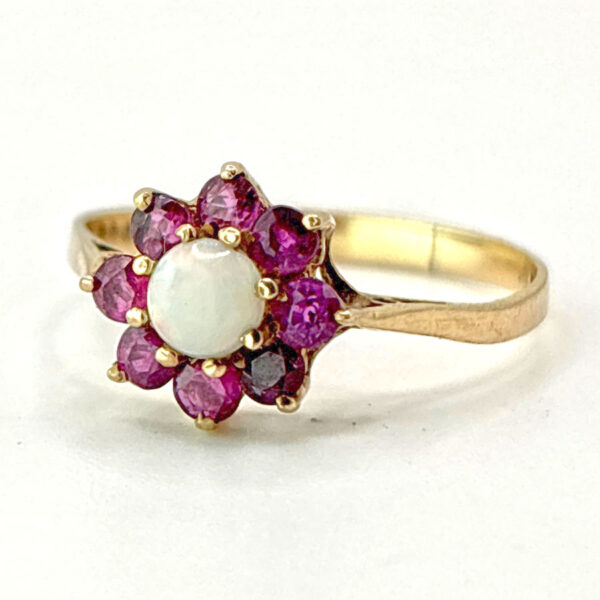 9ct Gold Garnet and Opal Cluster Ring