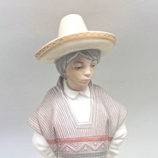 Lladro Daisa South Of The Border 5080