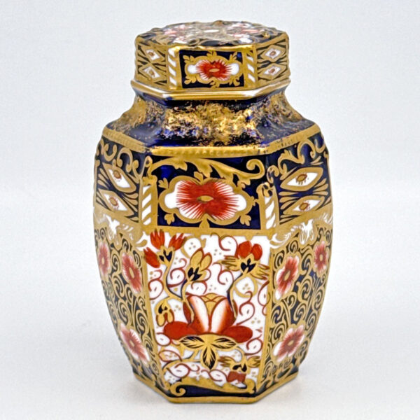 Royal Crown Derby Old Imari Large Ginger Jar And Cover 931